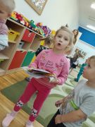 ilustracja do wpisu 
"URODZINKI JULCI"