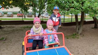 ilustracja do wpisu 
Majowe zabaw na placu zabaw