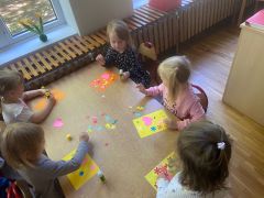 ilustracja do wpisu 
Dzień Rodziny-przygotowujemy laurki dla Rodziców!!!