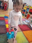 ilustracja do wpisu 
Ścieżka sensoryczna - puzzle