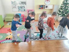 ilustracja do wpisu 
Mierzenie długości - zajęcia matematyczne