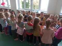 ilustracja do wpisu 
Kosmos w słoiku🪐