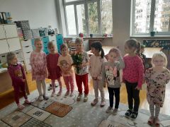 ilustracja do wpisu 
"DZIEŃ KOBIET W NASZEJ GRUPIE"