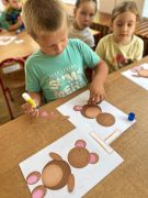 ilustracja do wpisu 
Miś - praca plastyczna