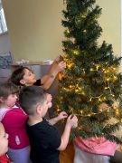 ilustracja do wpisu 
Ubieramy choinkę